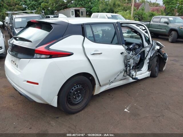 Белый Ниссан Лиф, объемом двигателя 0 л и пробегом 27 тыс. км за 8000 $, фото 5 на Automoto.ua