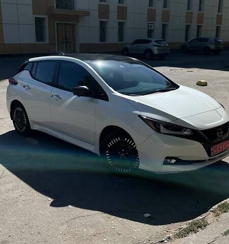 Білий Ніссан Ліф, об'ємом двигуна 0 л та пробігом 10 тис. км за 22200 $, фото 15 на Automoto.ua