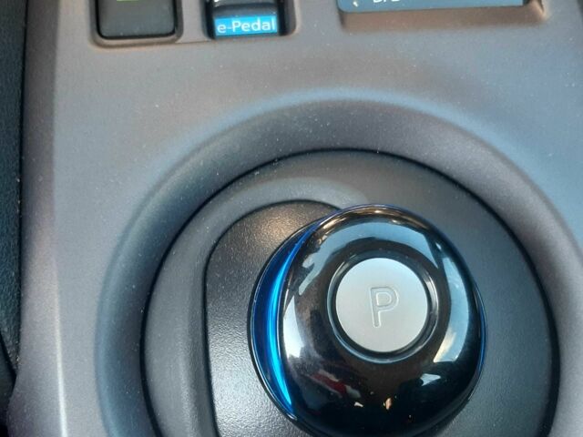 Белый Ниссан Лиф, объемом двигателя 0 л и пробегом 10 тыс. км за 16600 $, фото 11 на Automoto.ua