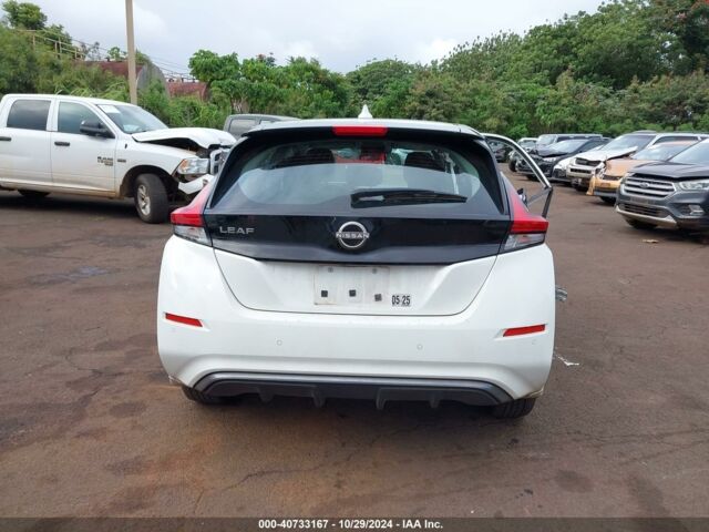 Белый Ниссан Лиф, объемом двигателя 0 л и пробегом 27 тыс. км за 8000 $, фото 4 на Automoto.ua