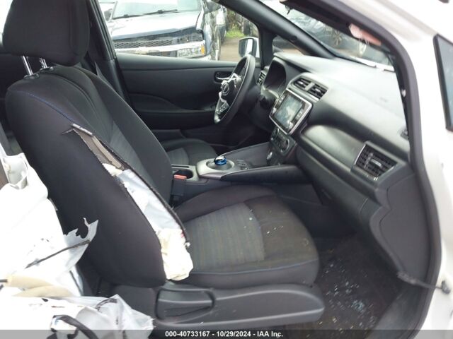 Белый Ниссан Лиф, объемом двигателя 0 л и пробегом 27 тыс. км за 8000 $, фото 8 на Automoto.ua