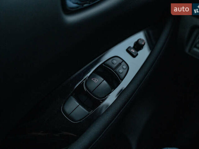 Белый Ниссан Лиф, объемом двигателя 0 л и пробегом 1 тыс. км за 21500 $, фото 21 на Automoto.ua