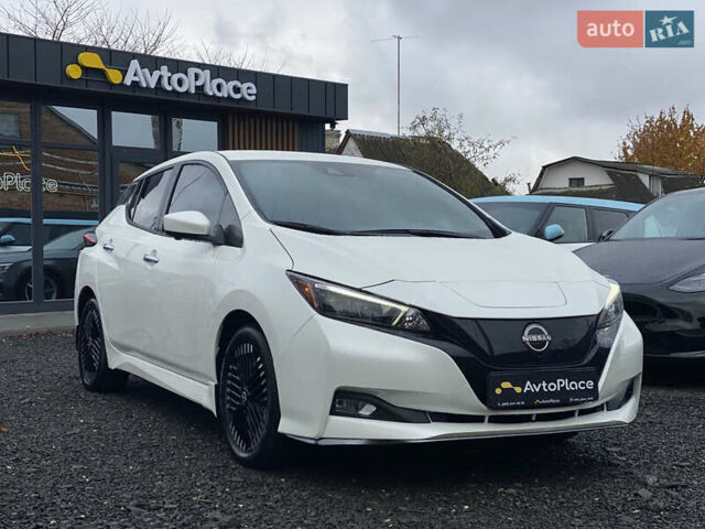 Белый Ниссан Лиф, объемом двигателя 0 л и пробегом 21 тыс. км за 16700 $, фото 2 на Automoto.ua