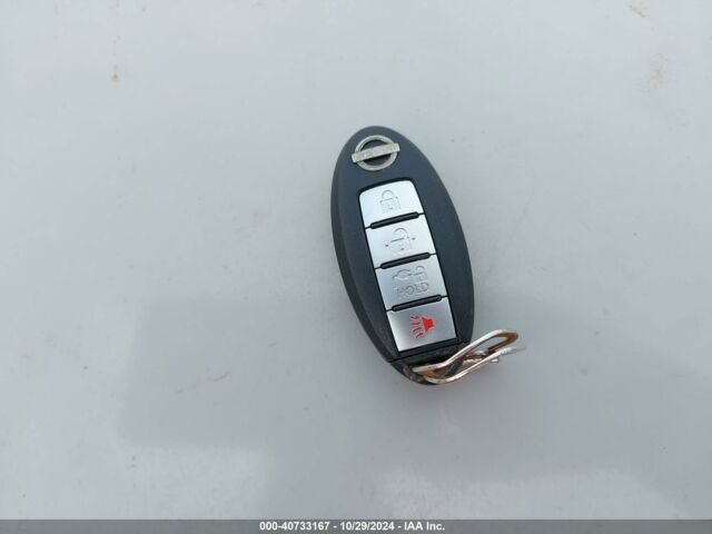 Белый Ниссан Лиф, объемом двигателя 0 л и пробегом 27 тыс. км за 8000 $, фото 10 на Automoto.ua