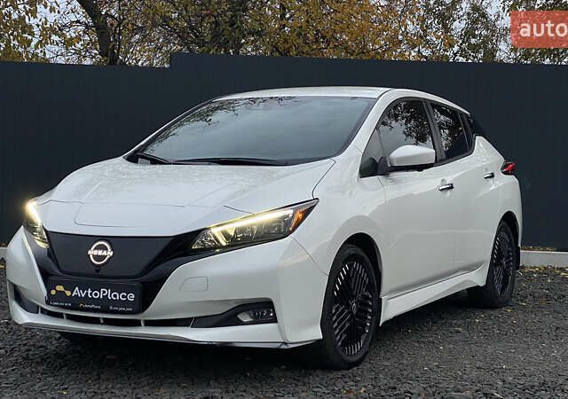 Белый Ниссан Лиф, объемом двигателя 0 л и пробегом 21 тыс. км за 16700 $, фото 26 на Automoto.ua