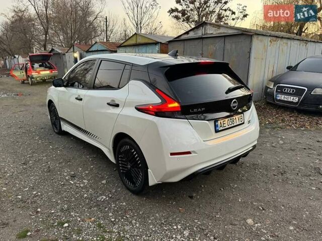 Белый Ниссан Лиф, объемом двигателя 0 л и пробегом 47 тыс. км за 19700 $, фото 5 на Automoto.ua