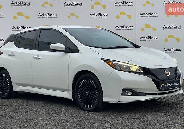 Белый Ниссан Лиф, объемом двигателя 0 л и пробегом 21 тыс. км за 16700 $, фото 108 на Automoto.ua