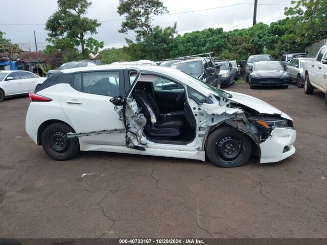 Белый Ниссан Лиф, объемом двигателя 0 л и пробегом 27 тыс. км за 8000 $, фото 6 на Automoto.ua