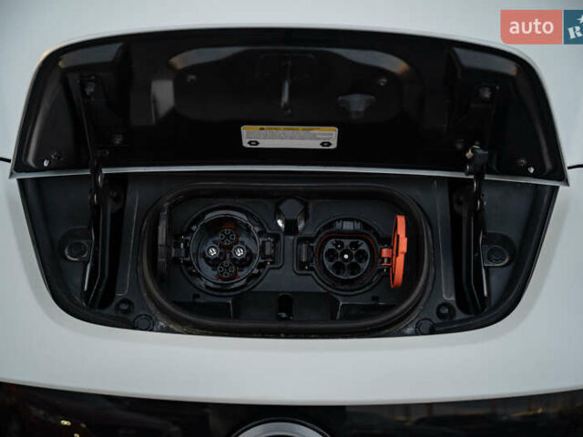 Белый Ниссан Лиф, объемом двигателя 0 л и пробегом 1 тыс. км за 21500 $, фото 16 на Automoto.ua