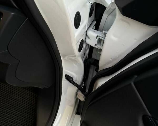 Белый Ниссан Лиф, объемом двигателя 0 л и пробегом 47 тыс. км за 19700 $, фото 21 на Automoto.ua