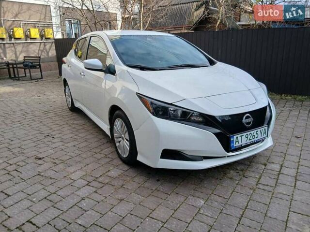 Белый Ниссан Лиф, объемом двигателя 0 л и пробегом 19 тыс. км за 17000 $, фото 2 на Automoto.ua