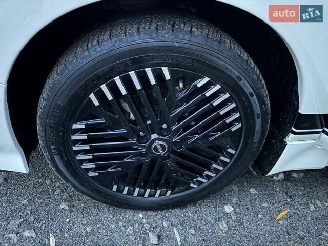 Белый Ниссан Лиф, объемом двигателя 0 л и пробегом 47 тыс. км за 19700 $, фото 43 на Automoto.ua