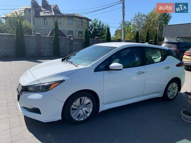 Белый Ниссан Лиф, объемом двигателя 0 л и пробегом 10 тыс. км за 16500 $, фото 23 на Automoto.ua