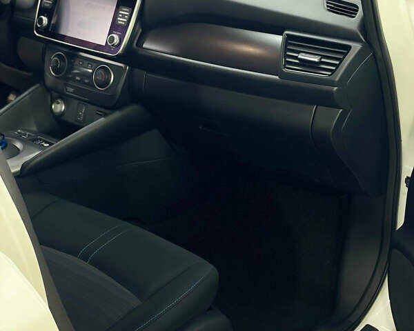 Белый Ниссан Лиф, объемом двигателя 0 л и пробегом 12 тыс. км за 20499 $, фото 15 на Automoto.ua