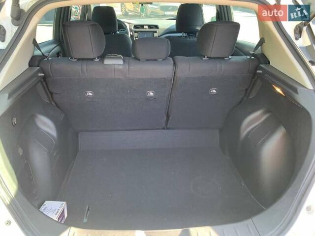 Белый Ниссан Лиф, объемом двигателя 0 л и пробегом 10 тыс. км за 16500 $, фото 14 на Automoto.ua