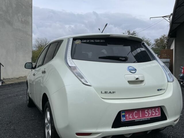 Білий Ніссан Ліф, об'ємом двигуна 0 л та пробігом 183 тис. км за 4350 $, фото 4 на Automoto.ua