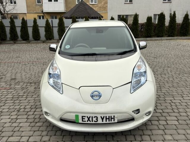 Белый Ниссан Лиф, объемом двигателя 0 л и пробегом 100 тыс. км за 3500 $, фото 1 на Automoto.ua