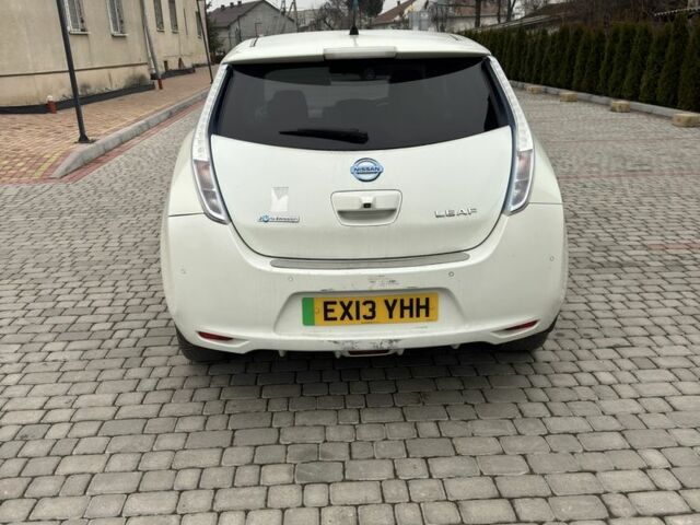 Белый Ниссан Лиф, объемом двигателя 0 л и пробегом 100 тыс. км за 3500 $, фото 5 на Automoto.ua