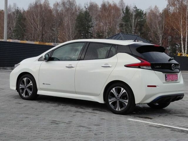 Белый Ниссан Лиф, объемом двигателя 0 л и пробегом 190 тыс. км за 10600 $, фото 11 на Automoto.ua