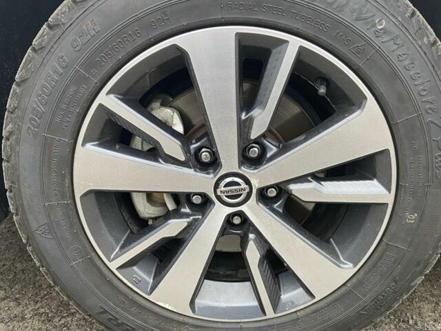 Белый Ниссан Лиф, объемом двигателя 0 л и пробегом 47 тыс. км за 14700 $, фото 7 на Automoto.ua