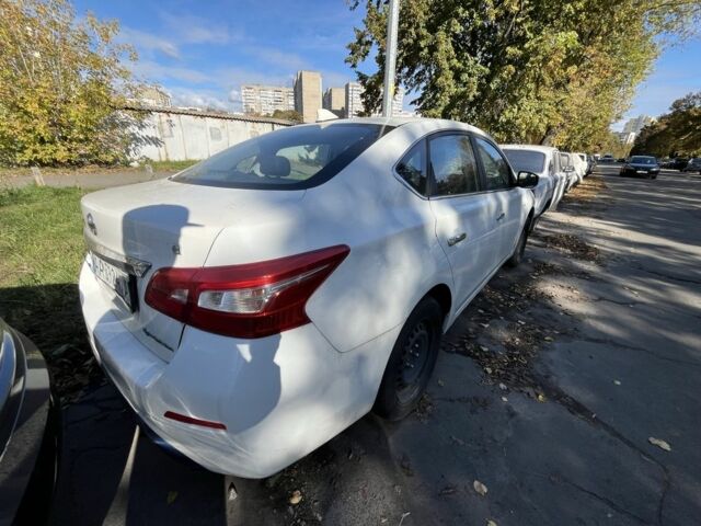 Белый Ниссан Лиф, объемом двигателя 0 л и пробегом 120 тыс. км за 6500 $, фото 5 на Automoto.ua