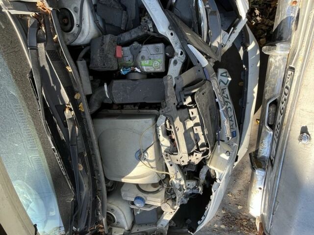 Белый Ниссан Лиф, объемом двигателя 0 л и пробегом 120 тыс. км за 6500 $, фото 2 на Automoto.ua