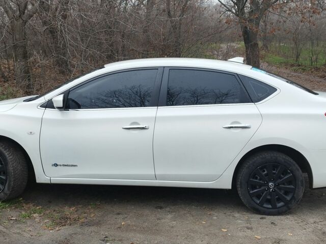 Белый Ниссан Лиф, объемом двигателя 0 л и пробегом 95 тыс. км за 11500 $, фото 3 на Automoto.ua