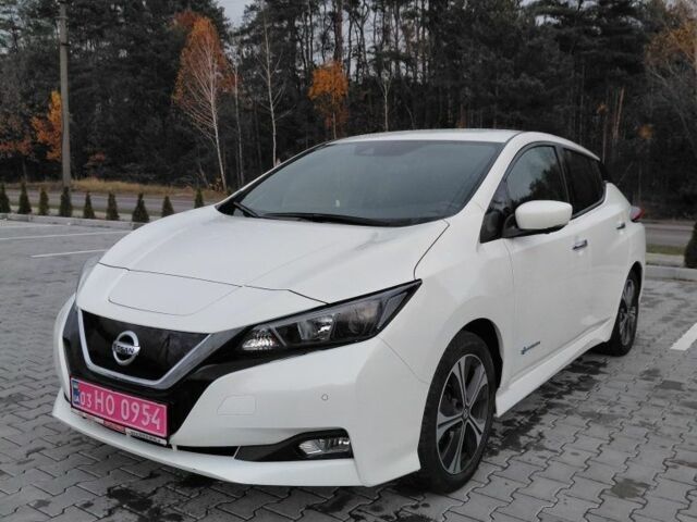 Белый Ниссан Лиф, объемом двигателя 0 л и пробегом 190 тыс. км за 10600 $, фото 9 на Automoto.ua