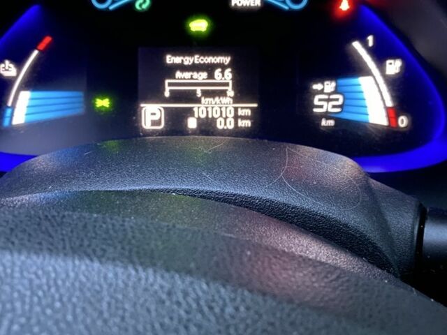 Белый Ниссан Лиф, объемом двигателя 0 л и пробегом 101 тыс. км за 7300 $, фото 2 на Automoto.ua