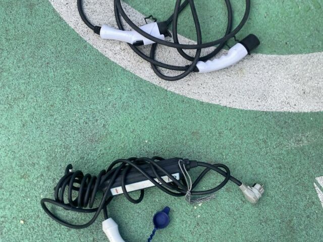 Білий Ніссан Ліф, об'ємом двигуна 0 л та пробігом 125 тис. км за 6100 $, фото 7 на Automoto.ua