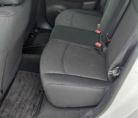 Белый Ниссан Лиф, объемом двигателя 0 л и пробегом 92 тыс. км за 7200 $, фото 16 на Automoto.ua