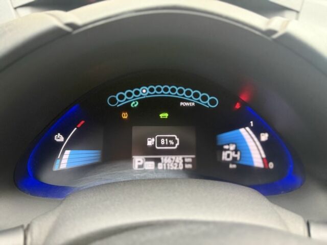 Белый Ниссан Лиф, объемом двигателя 0 л и пробегом 166 тыс. км за 6500 $, фото 8 на Automoto.ua