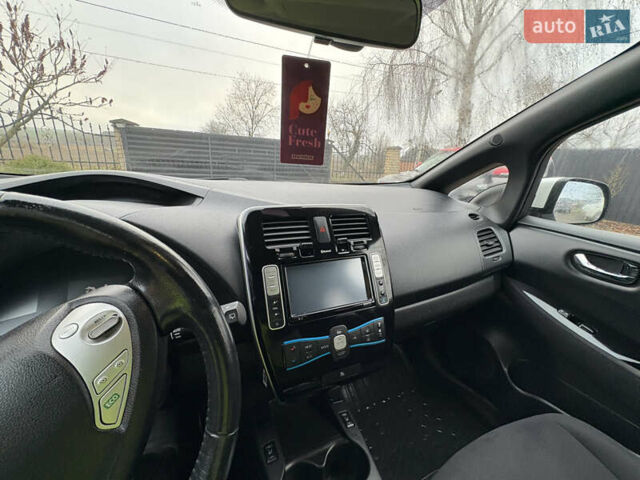 Бежевый Ниссан Лиф, объемом двигателя 0 л и пробегом 116 тыс. км за 6500 $, фото 26 на Automoto.ua