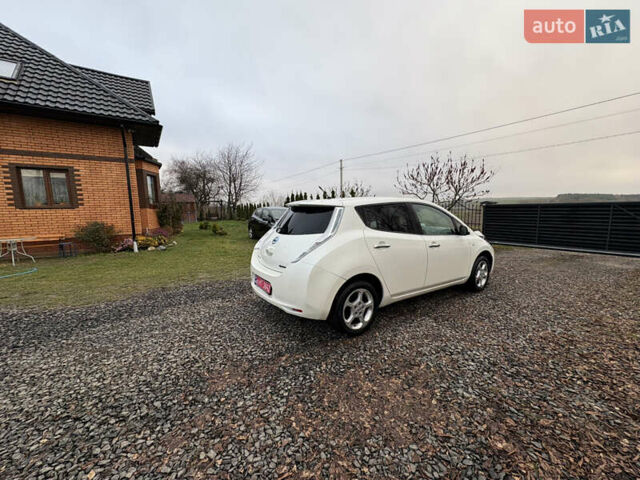 Бежевый Ниссан Лиф, объемом двигателя 0 л и пробегом 116 тыс. км за 6500 $, фото 3 на Automoto.ua