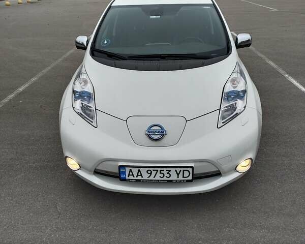 Бежевий Ніссан Ліф, об'ємом двигуна 0 л та пробігом 103 тис. км за 6200 $, фото 2 на Automoto.ua