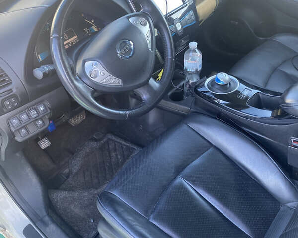 Бежевий Ніссан Ліф, об'ємом двигуна 0 л та пробігом 83 тис. км за 7250 $, фото 4 на Automoto.ua