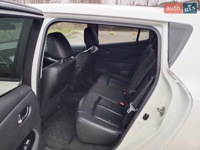 Бежевий Ніссан Ліф, об'ємом двигуна 0 л та пробігом 103 тис. км за 6200 $, фото 12 на Automoto.ua