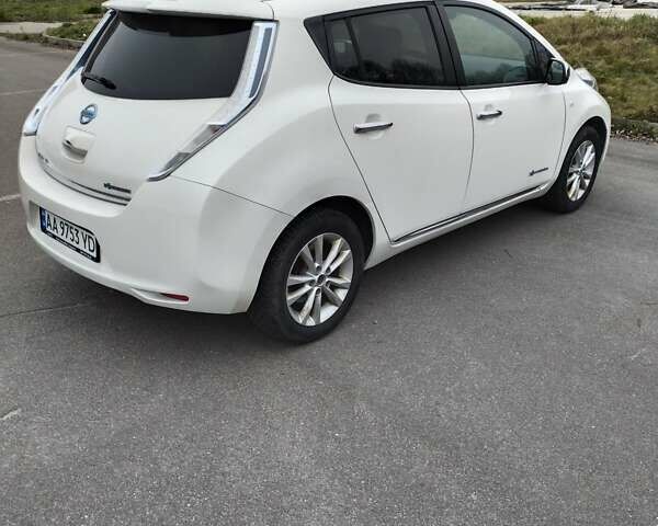 Бежевий Ніссан Ліф, об'ємом двигуна 0 л та пробігом 103 тис. км за 6200 $, фото 4 на Automoto.ua