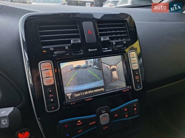 Бежевый Ниссан Лиф, объемом двигателя 0 л и пробегом 102 тыс. км за 7200 $, фото 18 на Automoto.ua