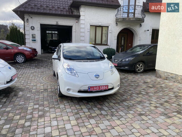 Бежевый Ниссан Лиф, объемом двигателя 0 л и пробегом 160 тыс. км за 7290 $, фото 3 на Automoto.ua