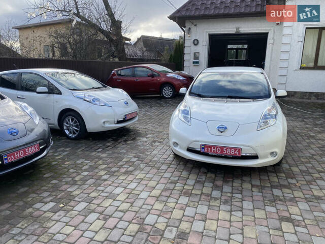 Бежевый Ниссан Лиф, объемом двигателя 0 л и пробегом 160 тыс. км за 7290 $, фото 2 на Automoto.ua