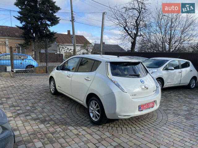 Бежевый Ниссан Лиф, объемом двигателя 0 л и пробегом 160 тыс. км за 7290 $, фото 6 на Automoto.ua