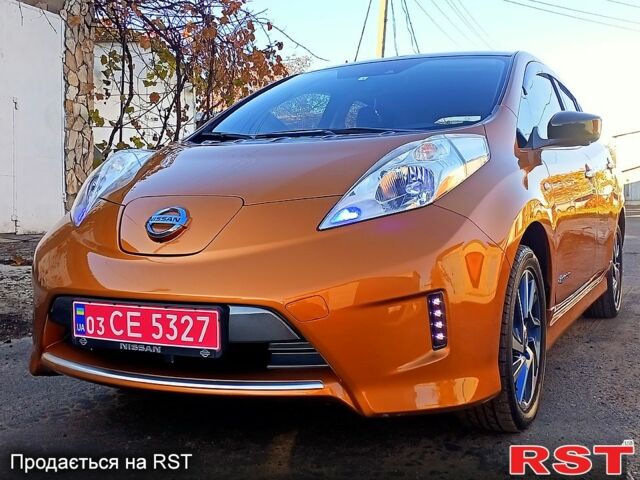 Бежевий Ніссан Ліф, об'ємом двигуна 80 л та пробігом 90 тис. км за 8500 $, фото 1 на Automoto.ua