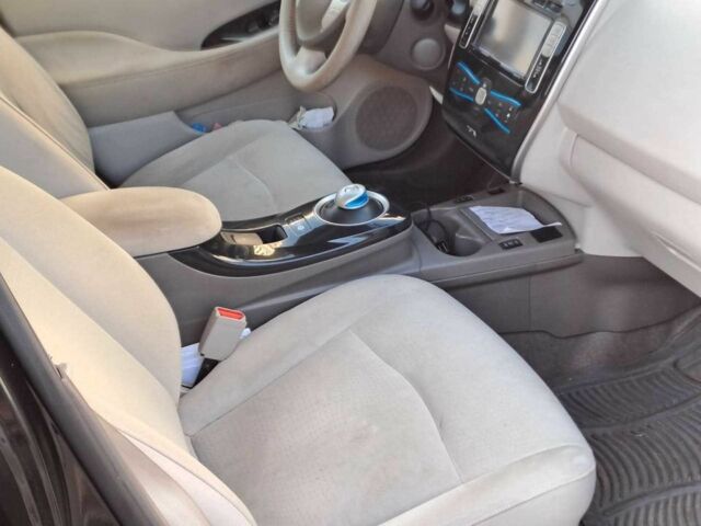 Черный Ниссан Лиф, объемом двигателя 0 л и пробегом 173 тыс. км за 5240 $, фото 5 на Automoto.ua