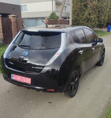 Черный Ниссан Лиф, объемом двигателя 0 л и пробегом 96 тыс. км за 4990 $, фото 3 на Automoto.ua