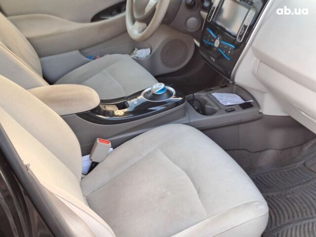 Черный Ниссан Лиф, объемом двигателя 0 л и пробегом 173 тыс. км за 5240 $, фото 5 на Automoto.ua