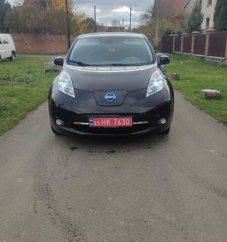 Черный Ниссан Лиф, объемом двигателя 0 л и пробегом 96 тыс. км за 4990 $, фото 7 на Automoto.ua