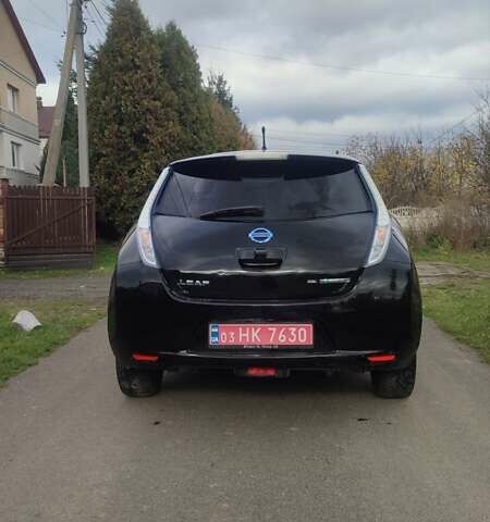 Черный Ниссан Лиф, объемом двигателя 0 л и пробегом 96 тыс. км за 4990 $, фото 12 на Automoto.ua