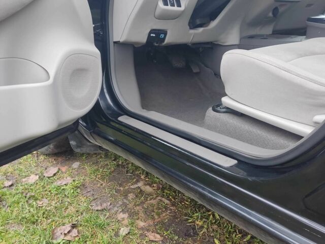 Черный Ниссан Лиф, объемом двигателя 0 л и пробегом 137 тыс. км за 5700 $, фото 17 на Automoto.ua