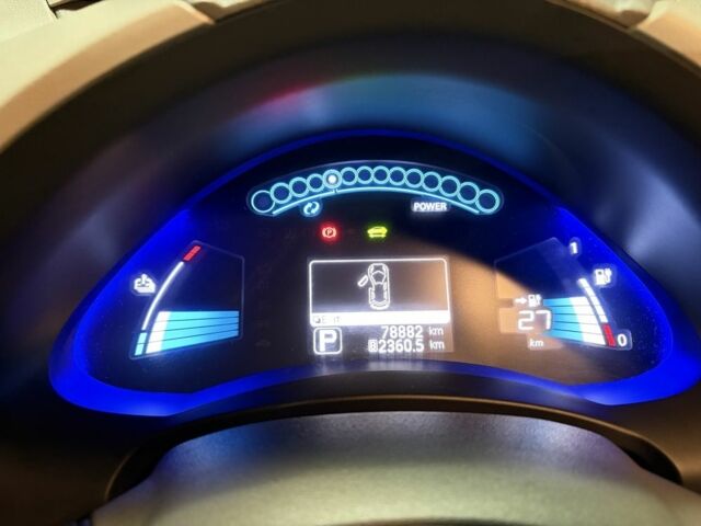 Черный Ниссан Лиф, объемом двигателя 0 л и пробегом 79 тыс. км за 4800 $, фото 9 на Automoto.ua